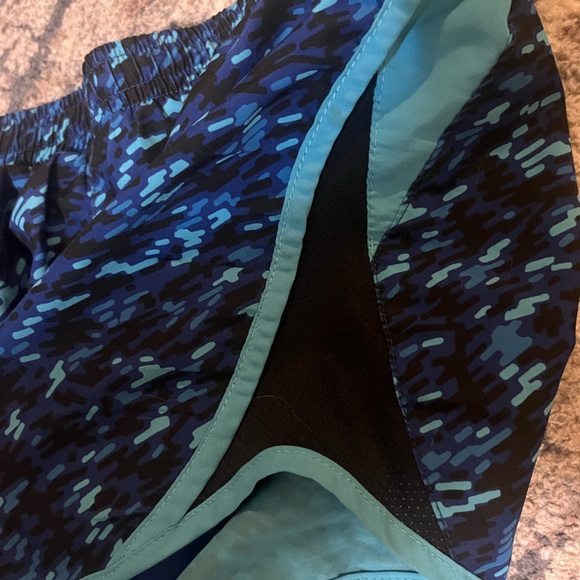 🏃‍♂️ Women's Nike Dri Fit Shorts Size XS🏃‍♂️ - Picture 6 of 7